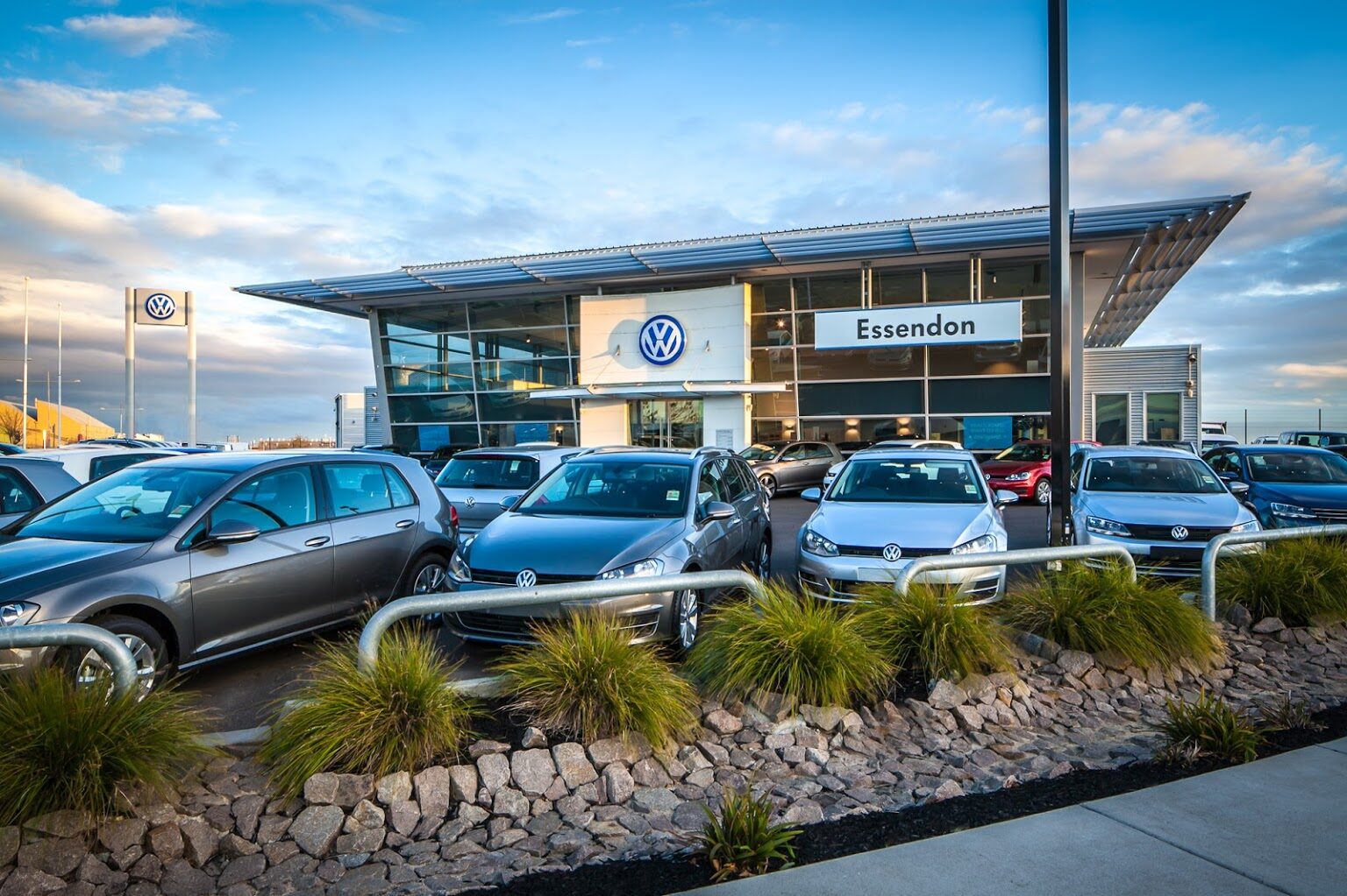 Volkswagen Dealer of New & Used Vehicles Essendon… mymoto